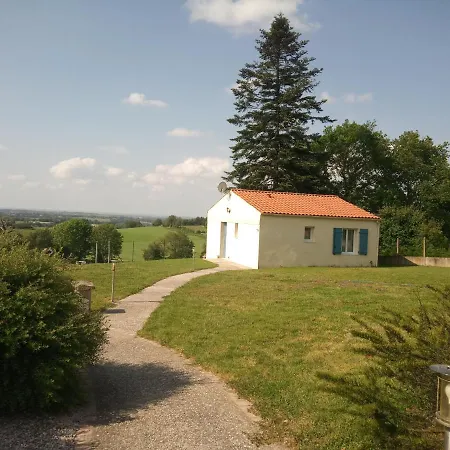 M. Clemenceau - Les Maisonnettes De La Maneliere Holiday home