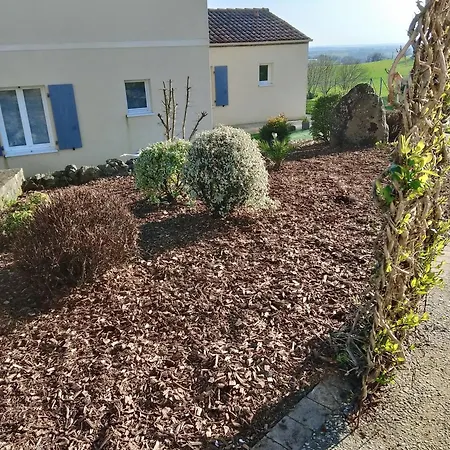 Semesterbostad Les Maisonnettes De La Maneliere, En Campagne Proche Du Puy Dufou