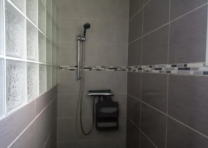 M. Clemenceau - Les Maisonnettes De La Maneliére La Flocellière