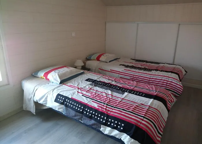 Holiday home Les Maisonnettes De La Maneliere, En Campagne Proche Du Puy Dufou