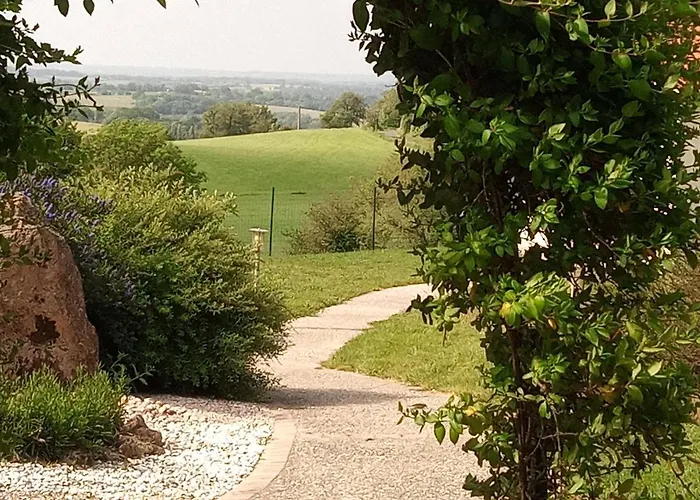 Les Maisonnettes De La Maneliere, En Campagne Proche Du Puy Dufou La Flocelliere