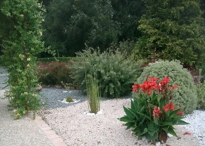 M. Clemenceau - Les Maisonnettes De La Maneliére La Flocellière